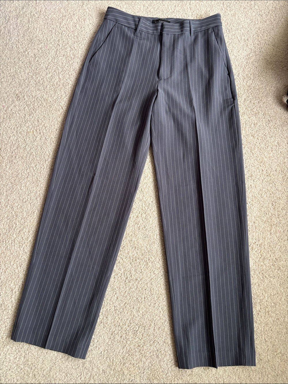 Banana Republic Women’s Charcoal Pinstripe Dress Pants